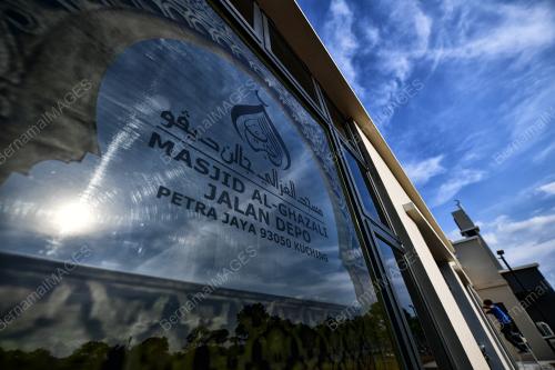 SK06_14052019_MASJID_MH17