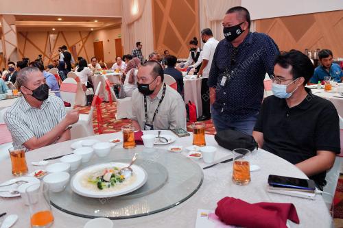 DATUK SERI FADILLAH YUSOF