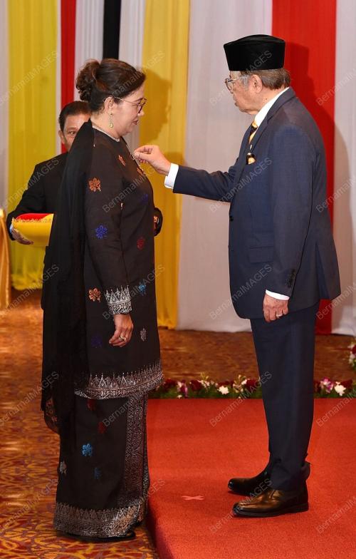 TAN SRI ABANG JOHARI TUN OPENG
