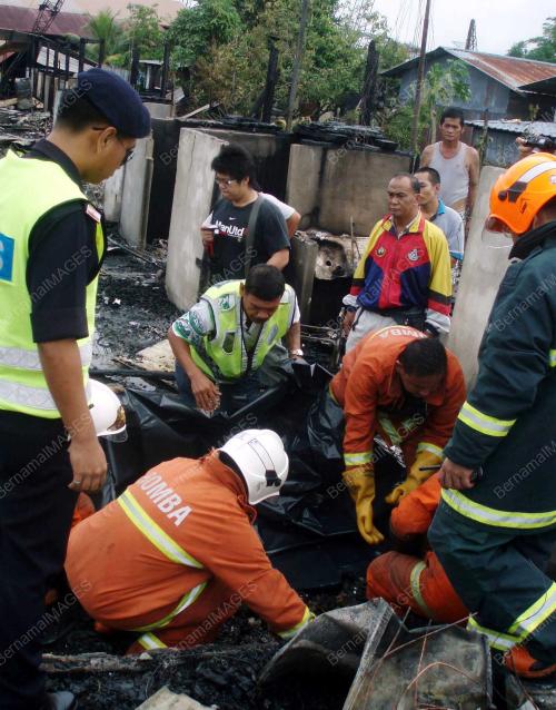 BOMBA_TERBAKAR
