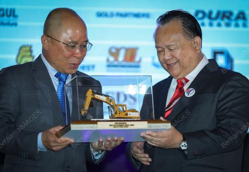 DATUK SERI ALEXANDER NANTA LINGGI