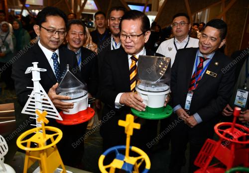 DATUK SERI LEE KIM SHIN