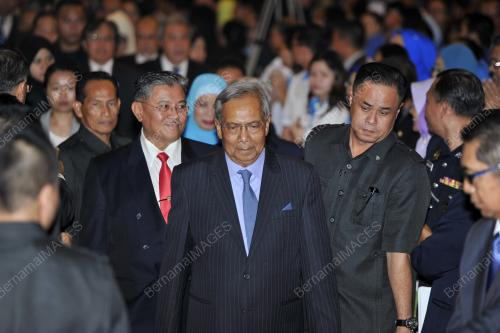 SK06_18112015_ADENAN