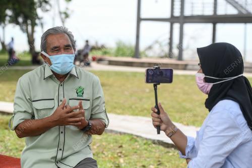 DATUK LEN TALIF SALLEH