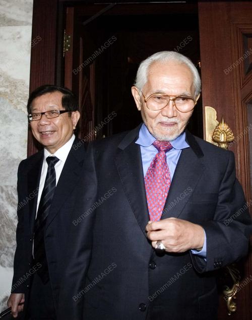 ABDUL TAIB MAHMUD