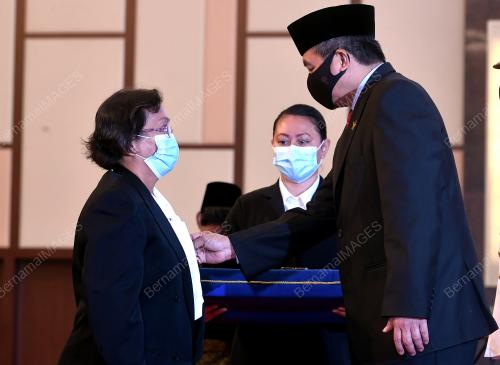 DATUK SERI IKMAL HISHAM ABDUL AZIZ