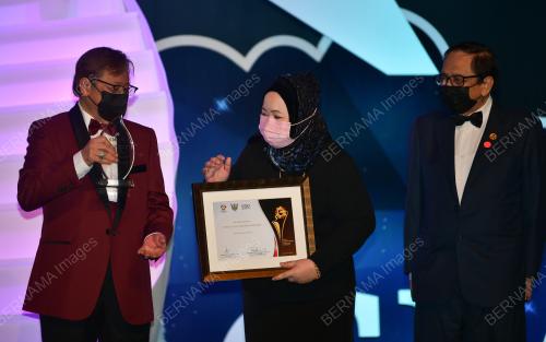 TAN SRI ABANG JOAHRI TUN OPENG