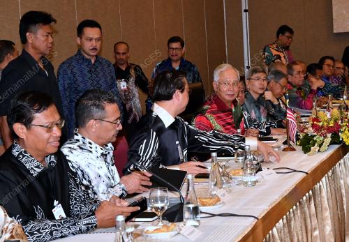 SK06_22112017_MSIA_INDO