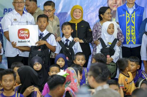 DATUK SERI NANCY SHUKRI