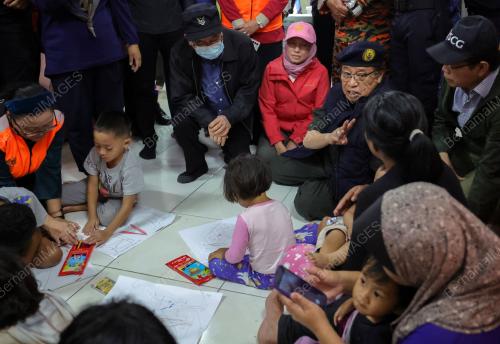 TAN SRI ABANG JOHARI TUN OPENG