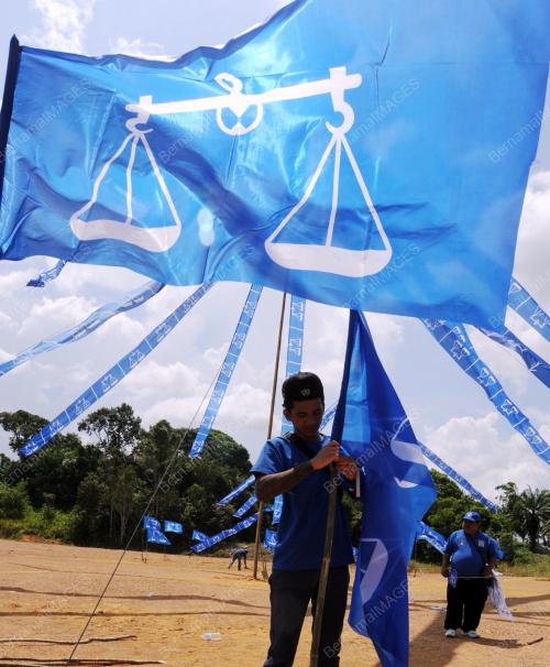 SK06_25042013_BENDERA_BN