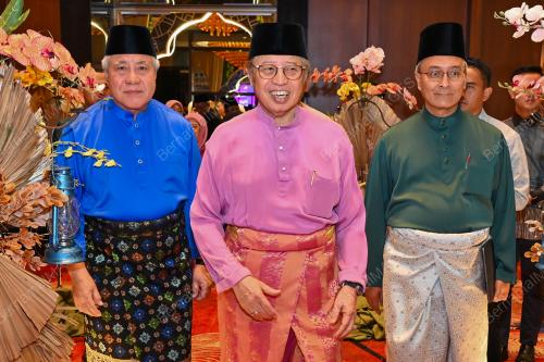 TAN SRI ABANG JOHARI TUN OPENG