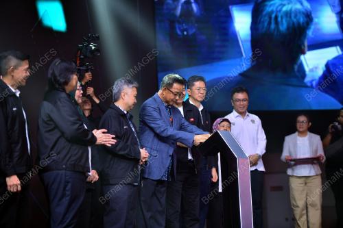 DATUK SERI ABDUL KARIM RAHMAN HAMZAH