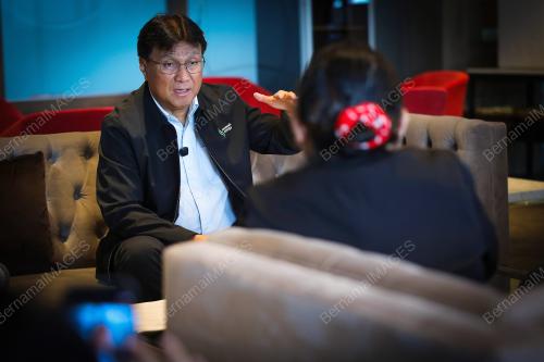 DATUK SHARBINI SUHAILI