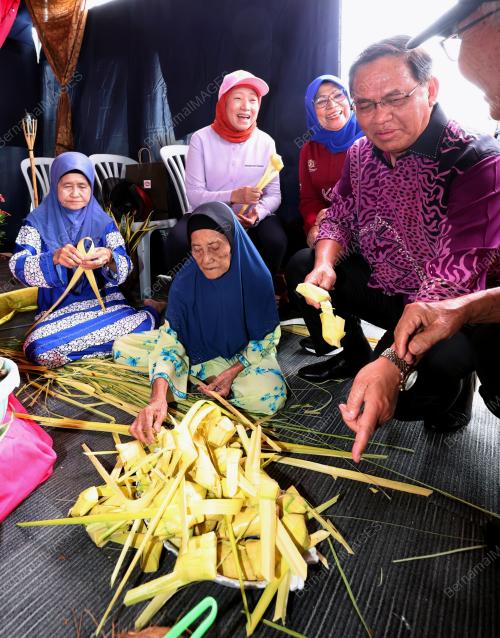 DATUK SERI NANCY SHUKRI