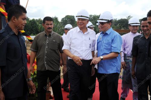SK06_27022015_PM_DEWAN