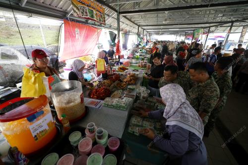 PASAR_DAYAK