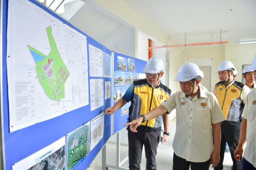 DATUK SERI AHMAD MASLAN