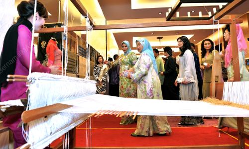 TUANKU NUR ZAHIRAH