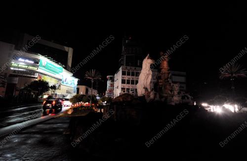 SK06_27062013_KUCHING_BERGELAP