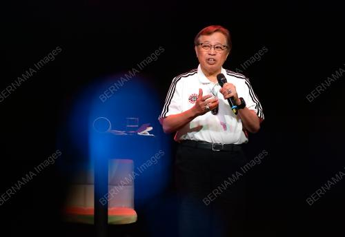TAN SRI ABANG JOHARI TUN OPENG