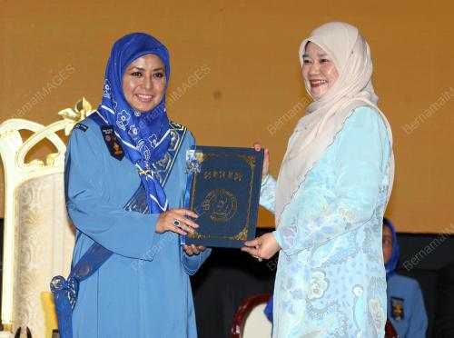 RAJA PERMAISURI AGONG RAJA ZARITH SOFIAH