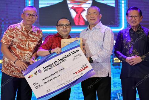 DATUK SERI FADILLAH YUSOF