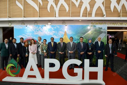 TAN SRI ABANG JOHARI TUN OPENG