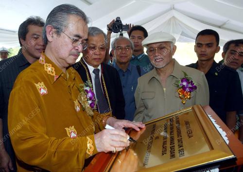 ABDULLAH AHMAD BADAWI