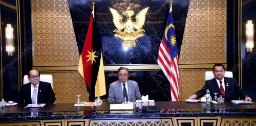 TAN SRI ABANG JOHARI TUN OPENG