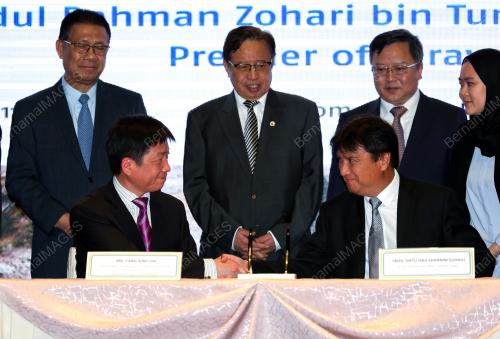 TAN SRI ABANG JOHARI TUN OPENG