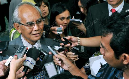 SK07_12012012_PETRONAS