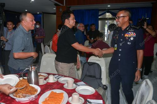 DATUK MOHD AZMAN AHMAD SAPRI