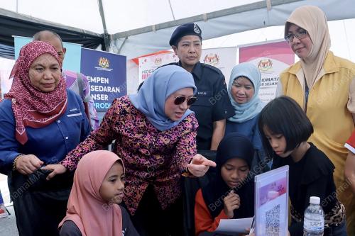 DATUK SERI NANCY SHUKRI