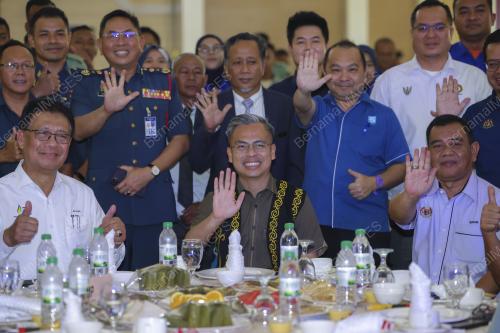FAHMI FADZIL