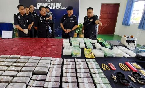 DATUK MANCHA ATA