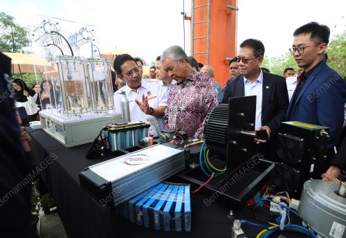 DATUK SERI DR AHMAD ZAHID HAMIDI