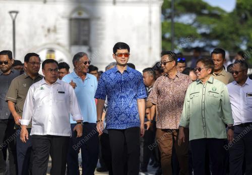 TENGKU HASSANAL IBRAHIM ALAM SHAH