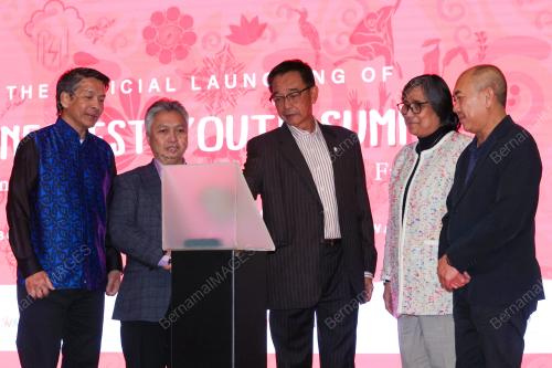 DATUK ABDUL KARIM RAHMAN HAMZAH