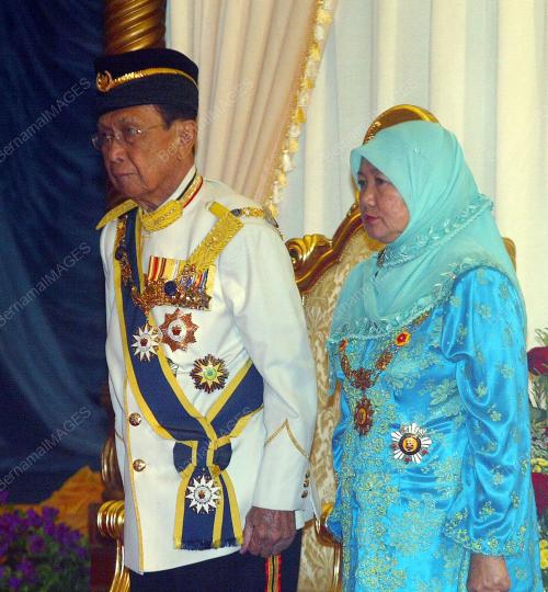 TUN ABANG MUHAMMAD SALAHUDDIN ABANG BARIENG