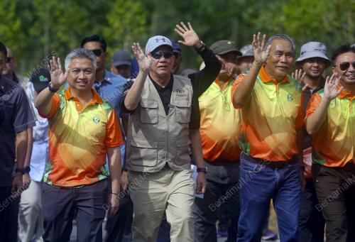 DATUK SERI FADILLAH YUSOF