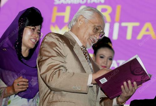 SK07_28092013_TAIB_WANITA