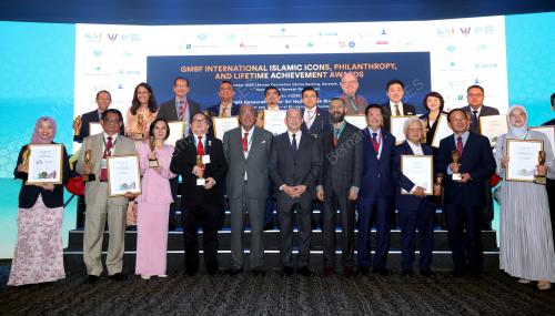 DATUK SERI FADILLAH YUSOF