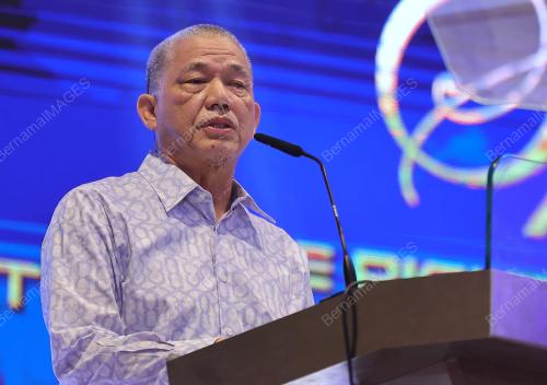 DATUK SERI FADILLAH YUSOF