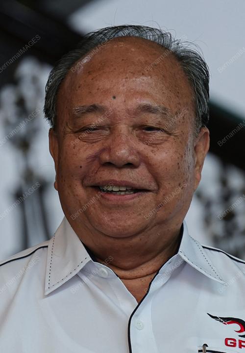 DATUK HENRY SUM AGONG