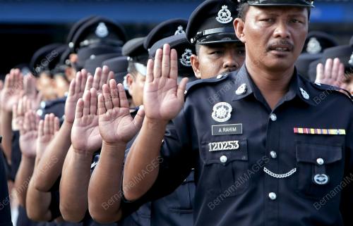 PERHIMPUNAN BULANAN POLIS
