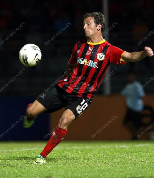 SK08_11022012_BOLASEPAK