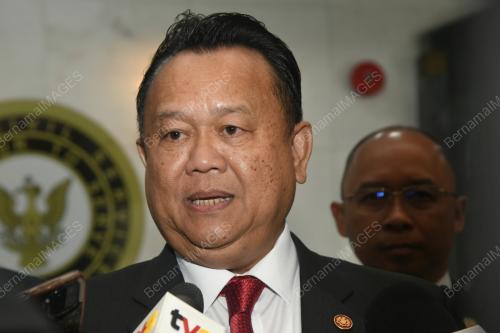TAN SRI ABANG JOHARI TUN OPENG