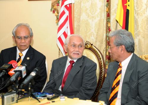 SK08_12022014_SIDANG_MEDIA