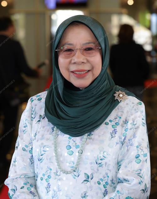 DATUK ROSEY YUNUS